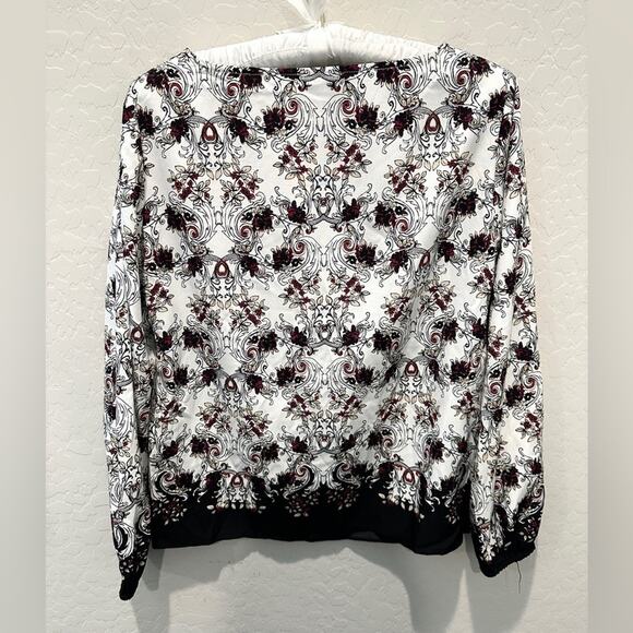WHITE HOUSE BLACK MARKET | Baroque Floral Long Sleeve Blouse | Size 0 - Picture 4 of 7